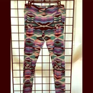 NWOT  Minnie Mouse leggings